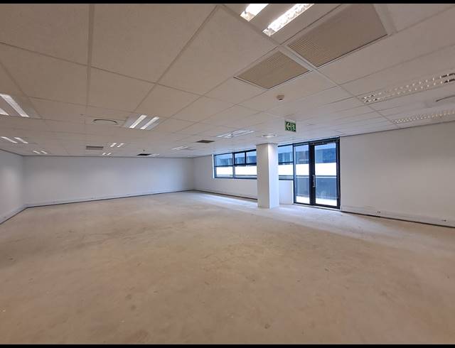 310M² OFFICE TO LET IN ILLOVO